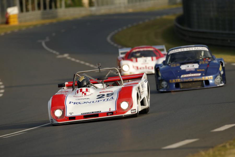  Lola T296 1977 года  (фото 1 из 3)